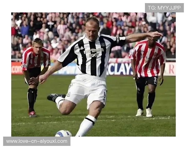 奥蓬达禁区内完成射门：致命一击点燃球场热情